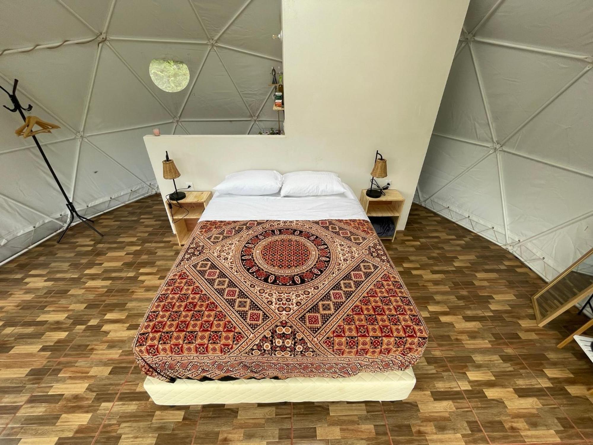 La Comarca River Glamping Dome Near Мануел Антонио Екстериор снимка