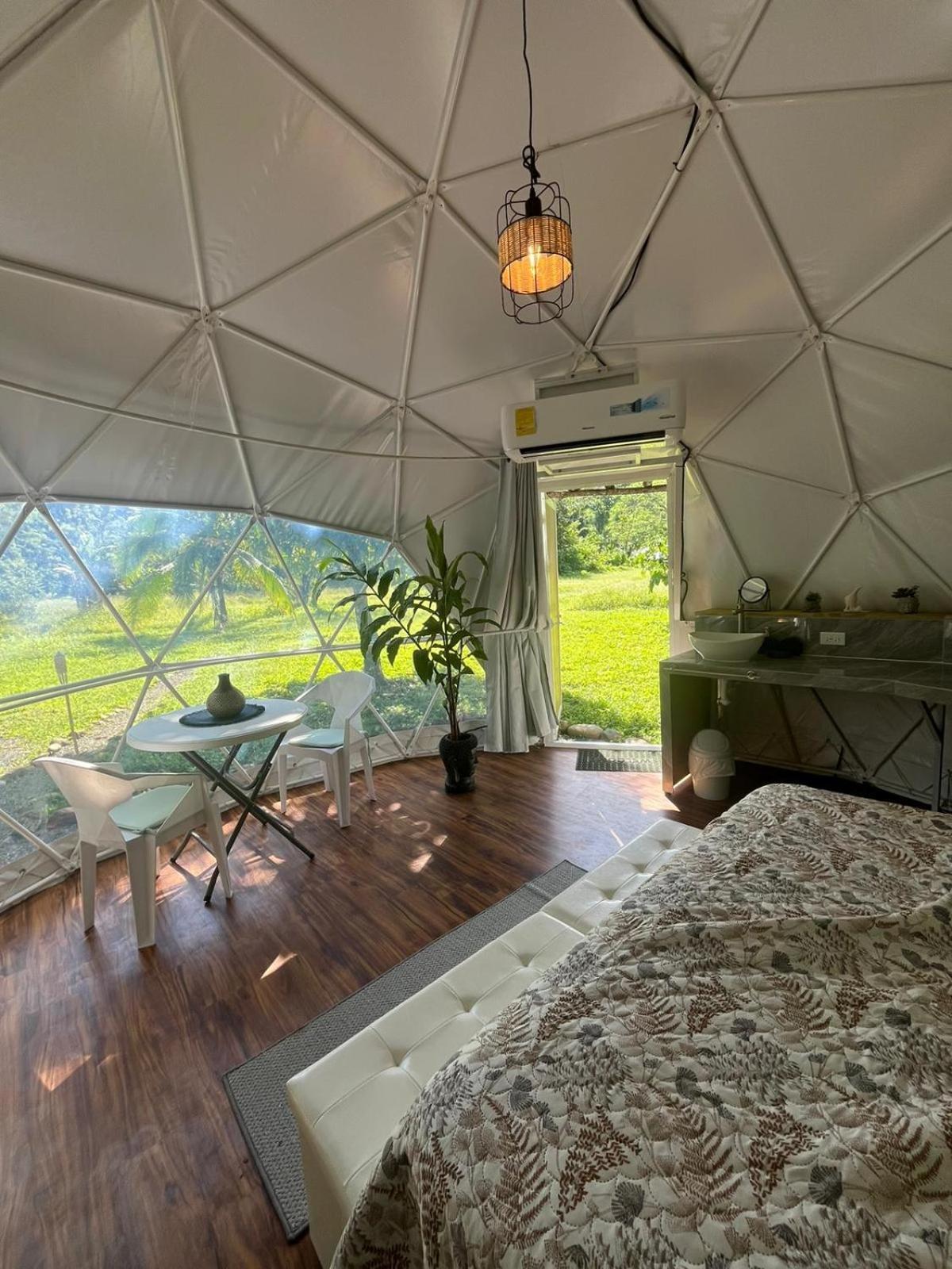 La Comarca River Glamping Dome Near Мануел Антонио Екстериор снимка