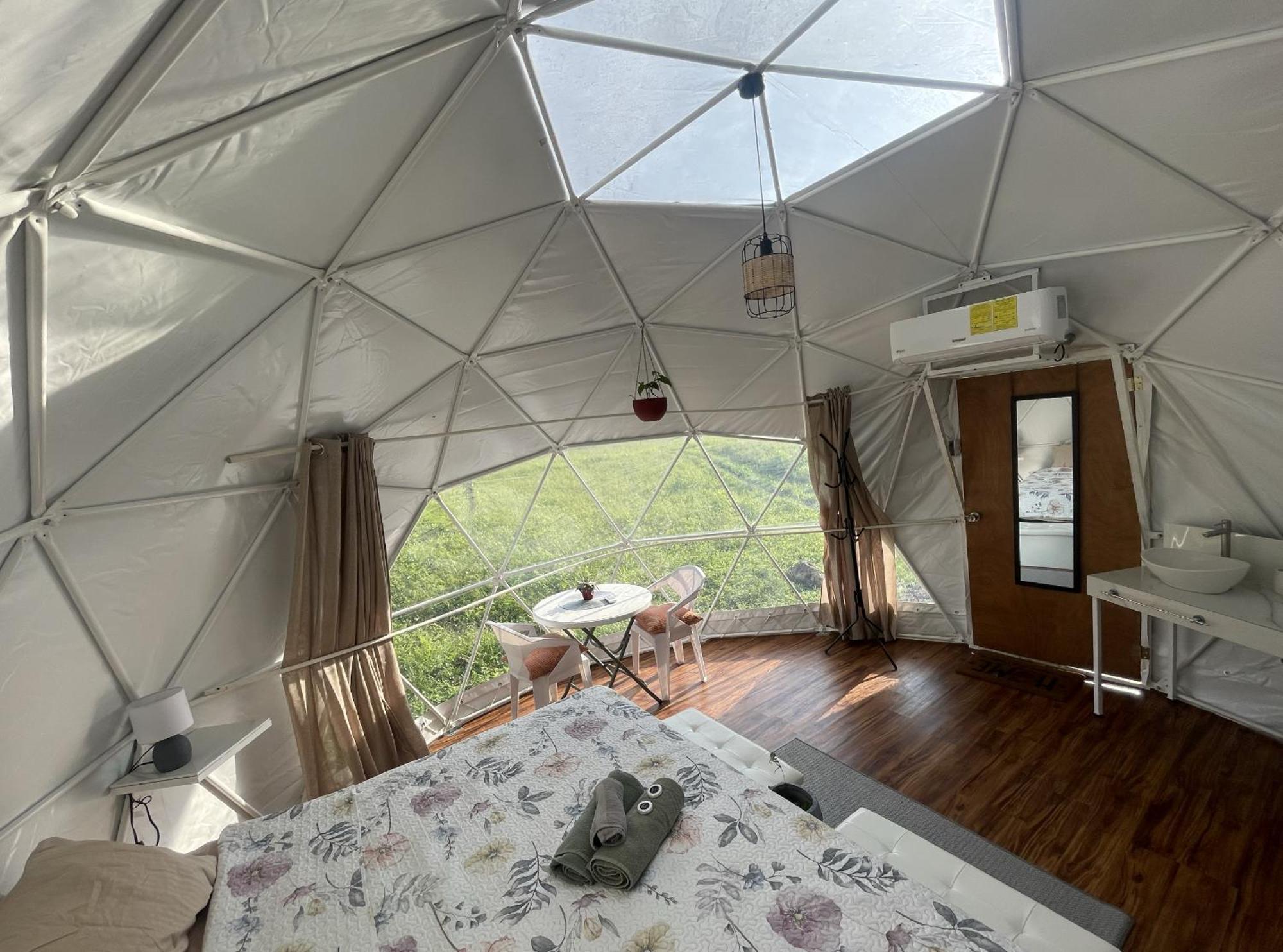 La Comarca River Glamping Dome Near Мануел Антонио Екстериор снимка